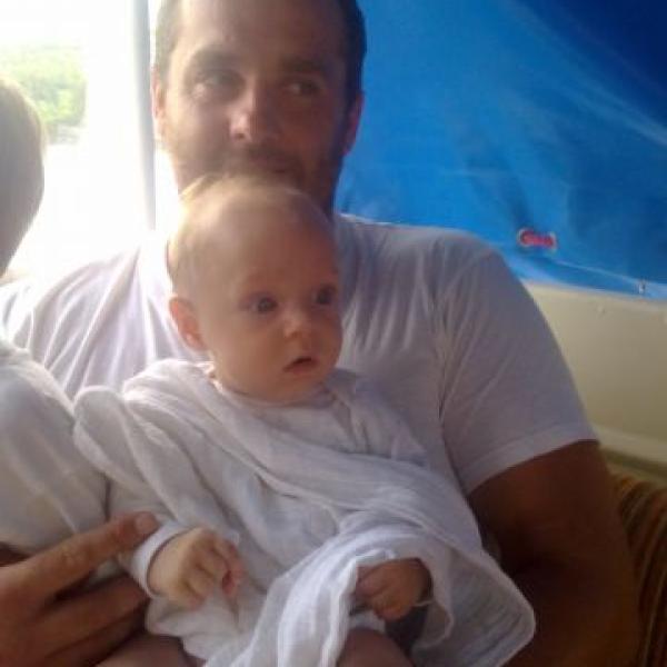 Zdravíme:-) na Moje těhotenství.cz Zdravíme:-)