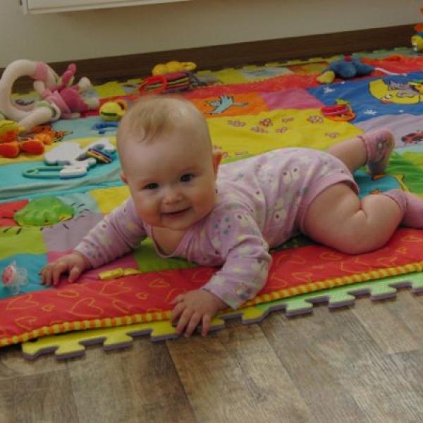 Dnes je Elence 6. mesicu xxx