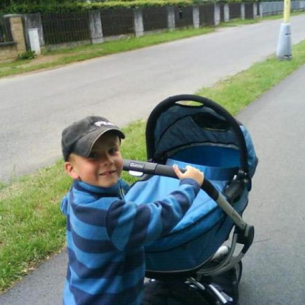 Můj brácha má príma bráchu......