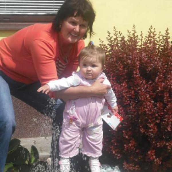 hlásím se po hodně...