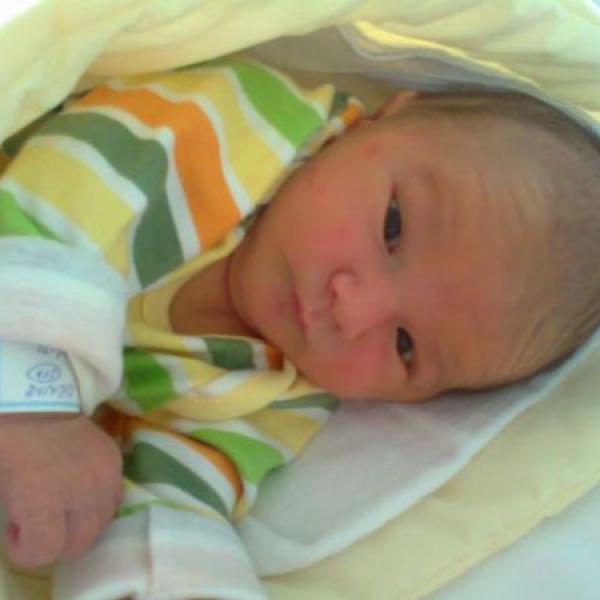 máme to za sebou - Dennísek je na světě :) 