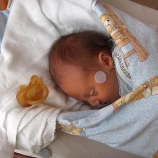 Jsme z inkubátoru na normálním pokoji !!! KVĚTŇÁTKA 2011 na Moje těhotenství.cz Jsme z inkubátoru na normálním pokoji !!! KVĚTŇÁTKA 2011