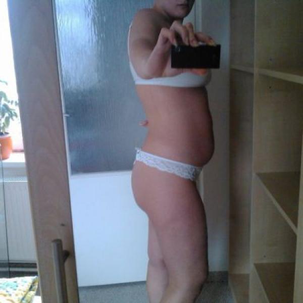 foto pro porovnání...bříško...?? na Moje těhotenství.cz foto pro porovnání...bříško...??