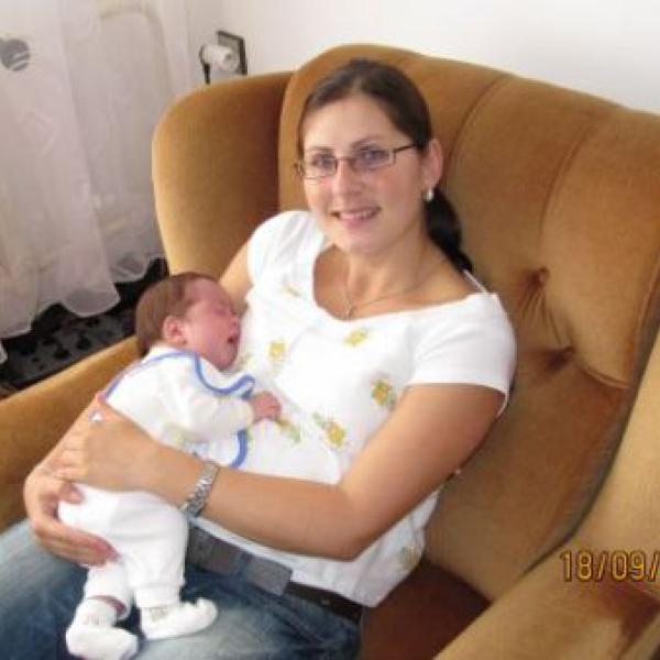 Nikolka měla 6.10. 2010 2 měsíce