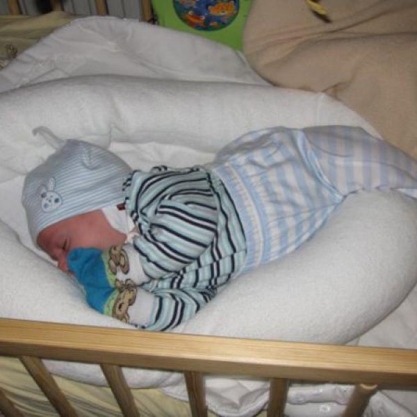 Jak polohovat miminko a jak docílit klidného spaní