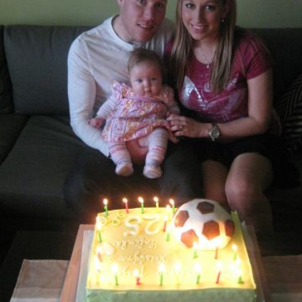 Ahojte holky, jsem tu nová + pár foteček o nás :o)