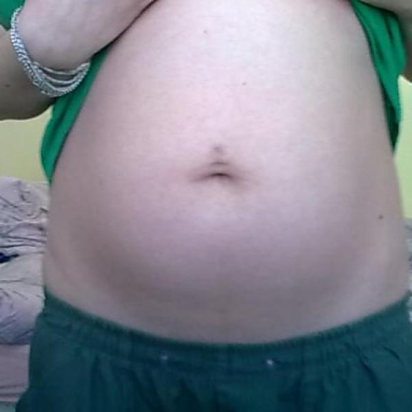 můj pupík 28tt...:)