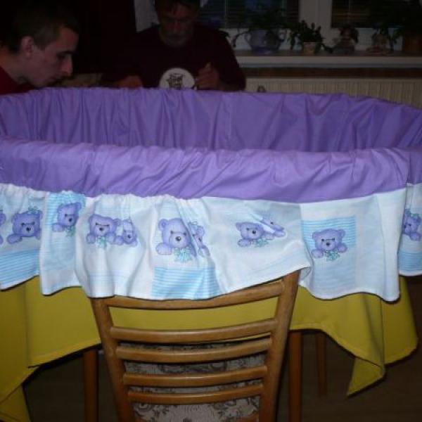 Nová houpajda a koš