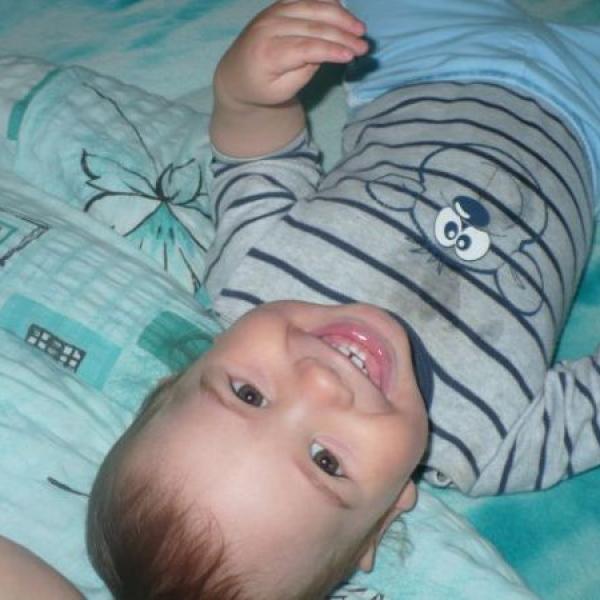 Valim se v posteli to je zuzo