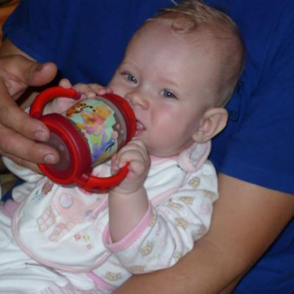 Naše malá Verunka vás všechny zdraví,