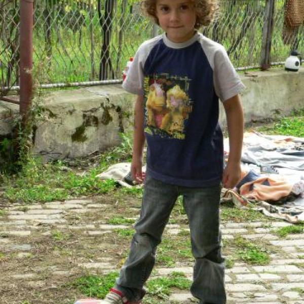 Alfréd - 8.měsíců, 10 kg, čtyři zuby...a nespí.