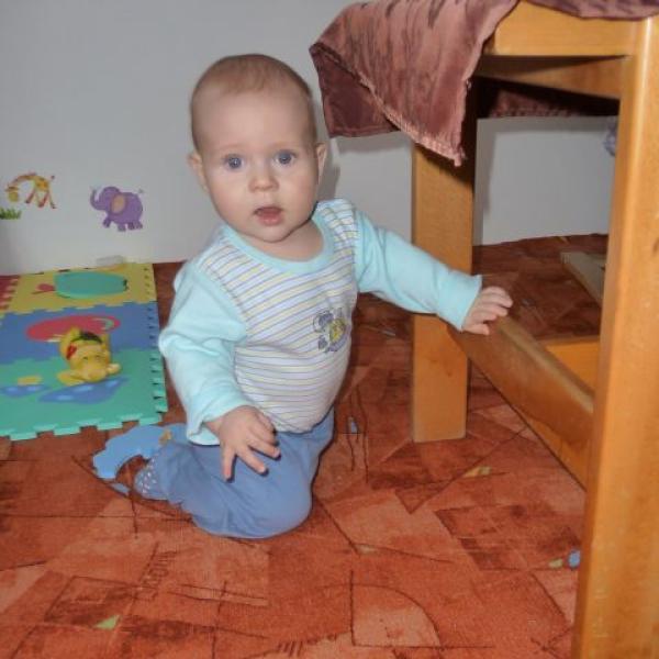 máme 8 měsíců
