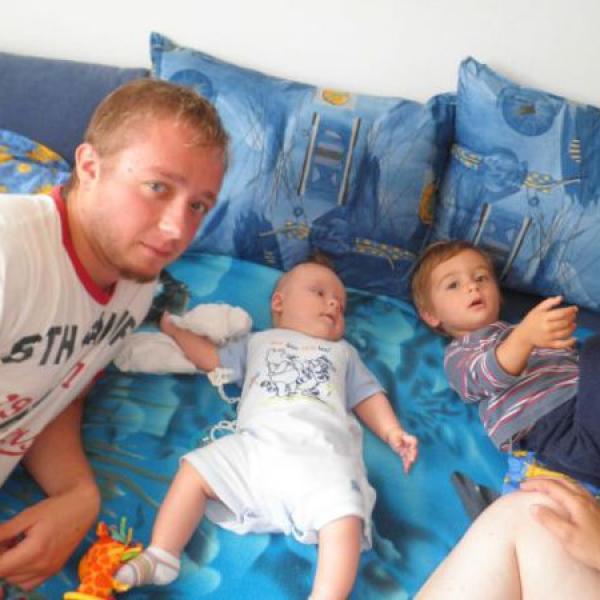 4 měsíce a 14 dní