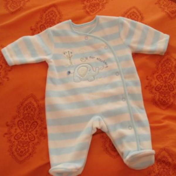 Zdravím Lupínky a ostatní těhulky, pupík a dotaz na kočárek