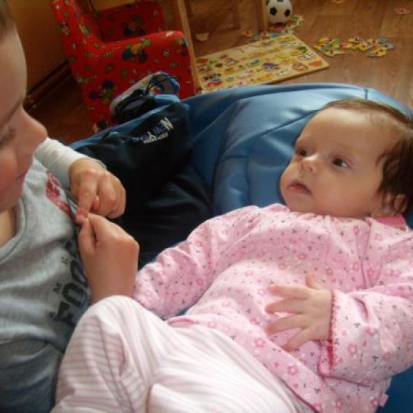 je mi 4,5 měsíce a v noci pořád zlobím...