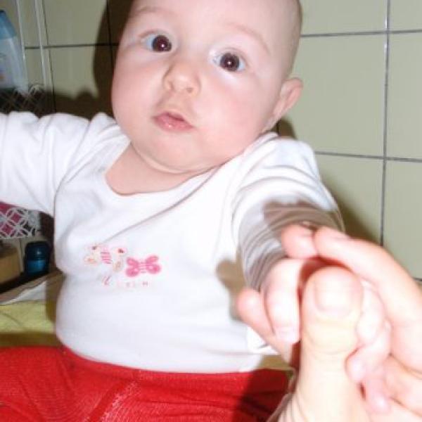 Ahojte červíci a ostatní!!! :)