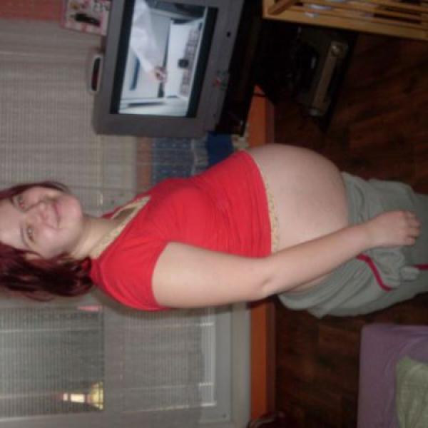 moje bříško v 8. měsíci