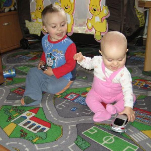 Lenička a Honzík květen 2010