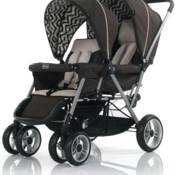 Sourozenecký kočárek kdo shání