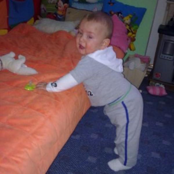 Tadeášek se dnes postavil