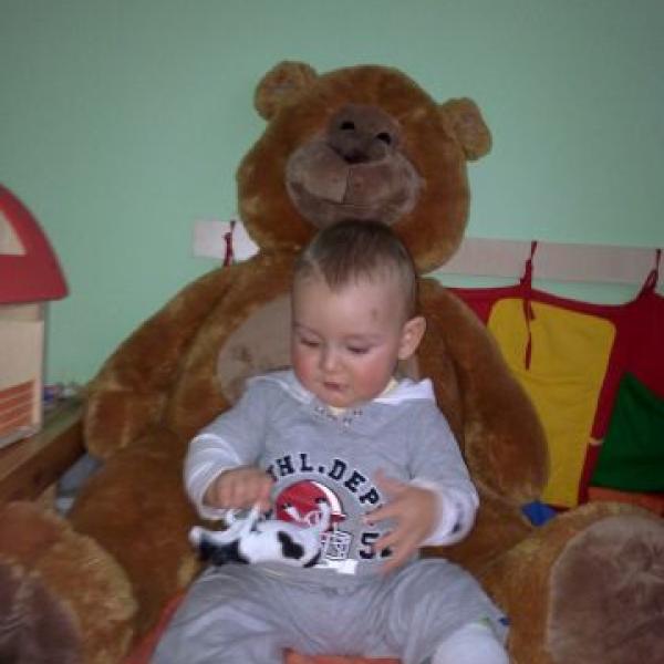 Tadeášek se dnes postavil