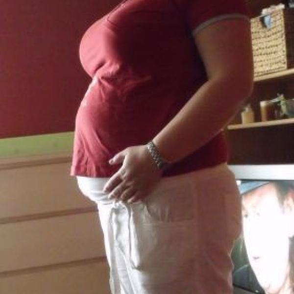 Můj (mega) pupík v 27tt