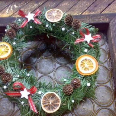Letošní vánoční adventní věnec na dveřích :) made in já :)