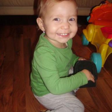 Stelinka me 19 mesicni stesticko :-)